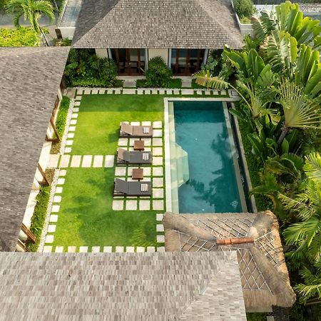 The Suar Seminyak By Nakula Hotell Exteriör bild